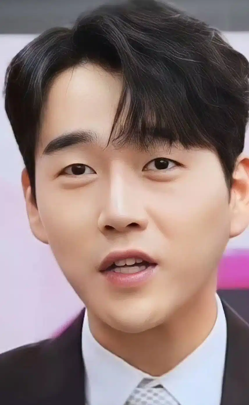 뉴욕광고  가즈아 황영웅님 