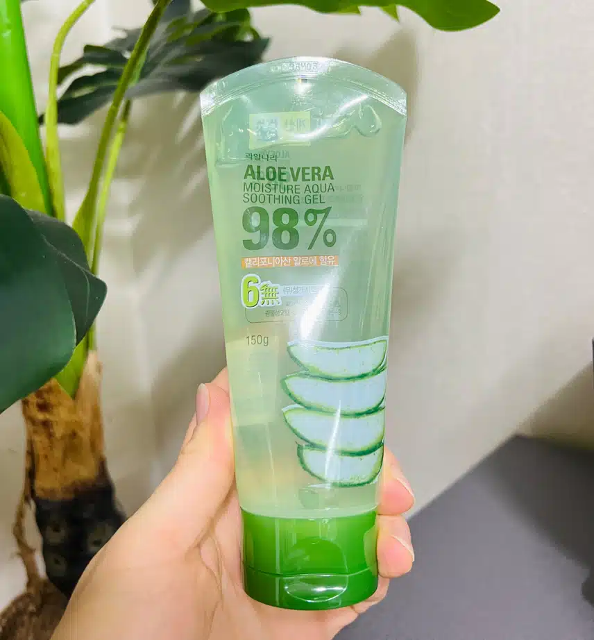 일광화상으로부터 피부를 구해준 건 과일나라 알로에베라 모이스처 아쿠아 수딩젤이랍니다. 