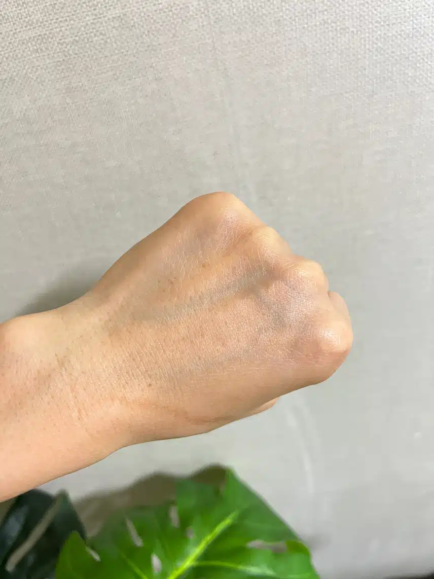 일광화상으로부터 피부를 구해준 건 과일나라 알로에베라 모이스처 아쿠아 수딩젤이랍니다. 