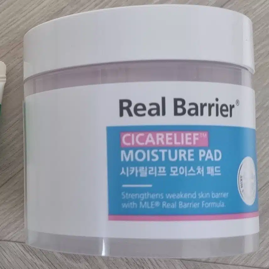 리얼베리어 시카릴리프 모이스처 토너패드 추천