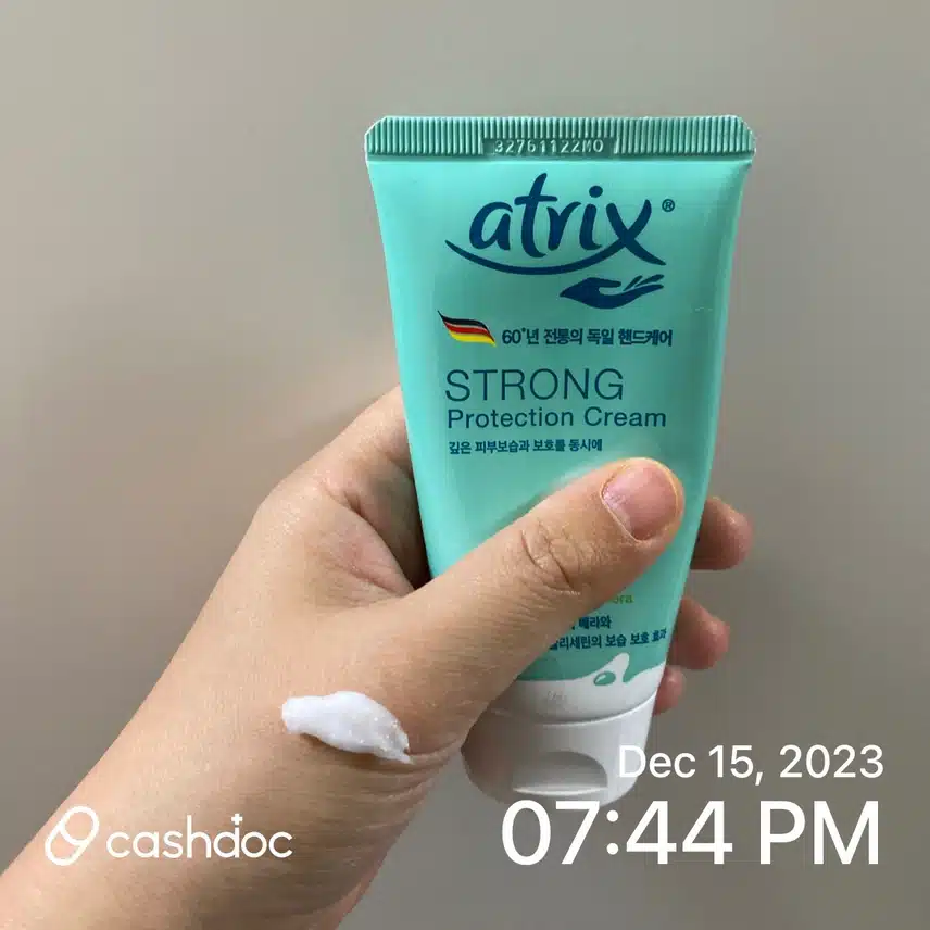 핸드크림 바르기