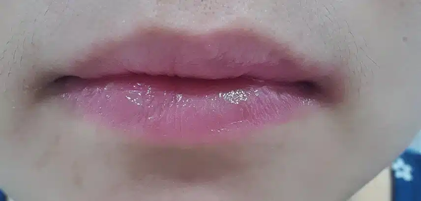 제가 진짜 좋아하는 애정템! 입술연지가 필요없는 립밤