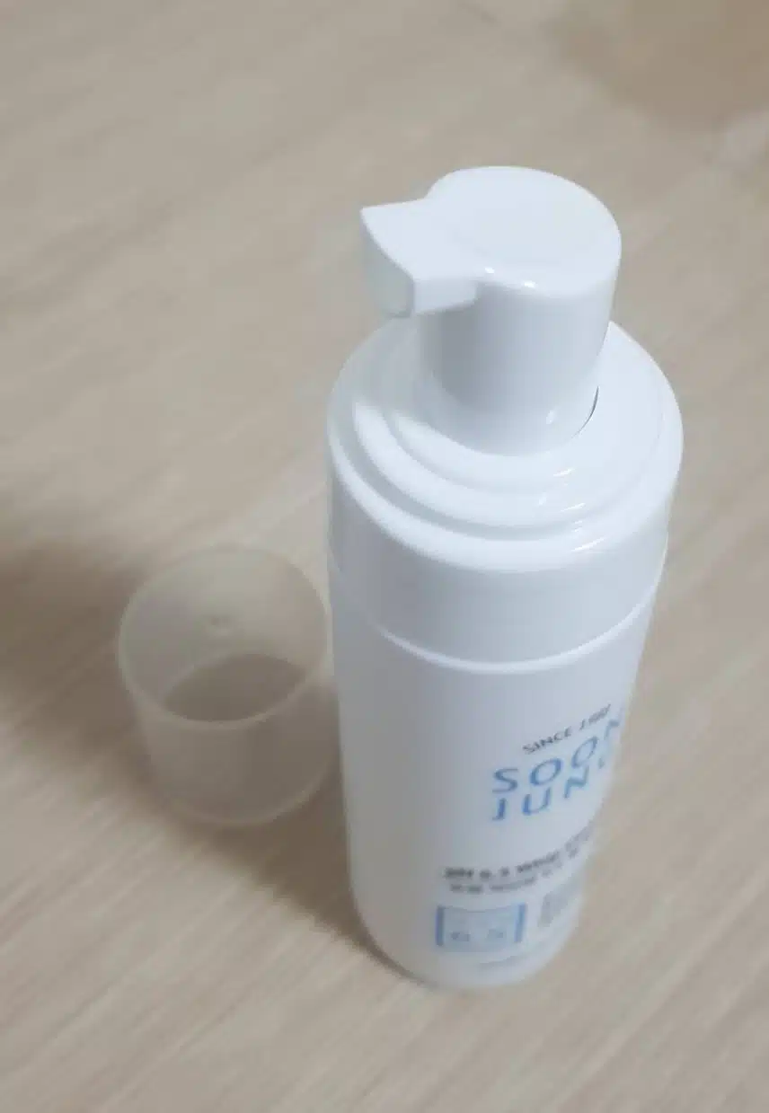 에뛰드 순정 약산성 휩 클렌저