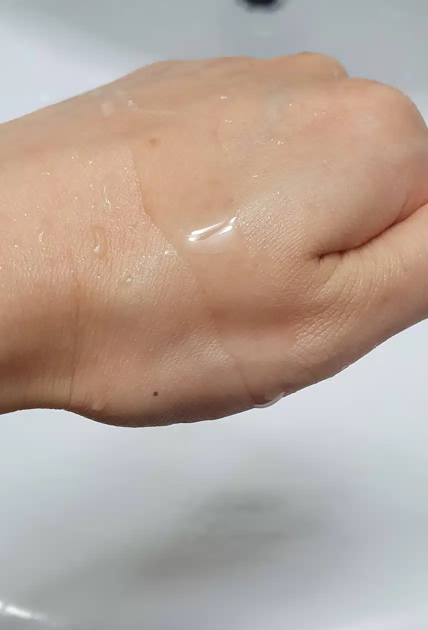 깔끔하게  클렌징해요
