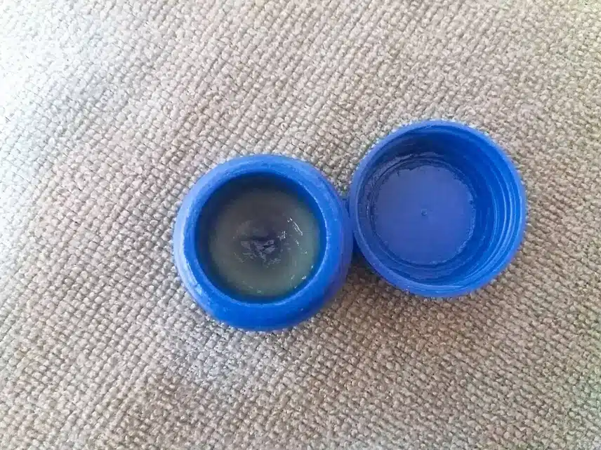 입술을 촉촉하게 만들어 립 메이크업을 돋보이게 만들어 주는 브리스텍스 립메덱스 립밤