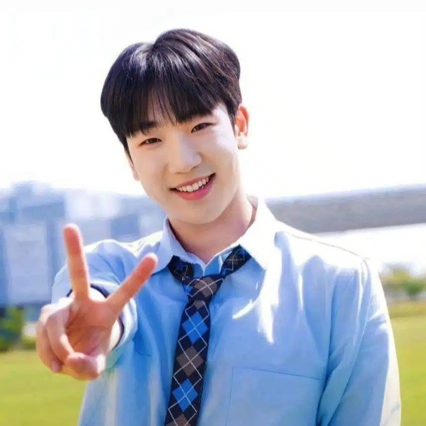 최수호 가수님 생일 축하해요  앞으로 꽃길만 걸으세요
