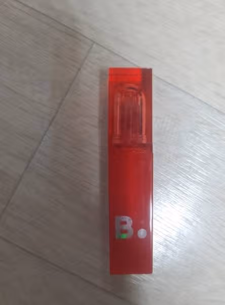 촉촉한 입술의 컬러풀한 틴트 추천해요