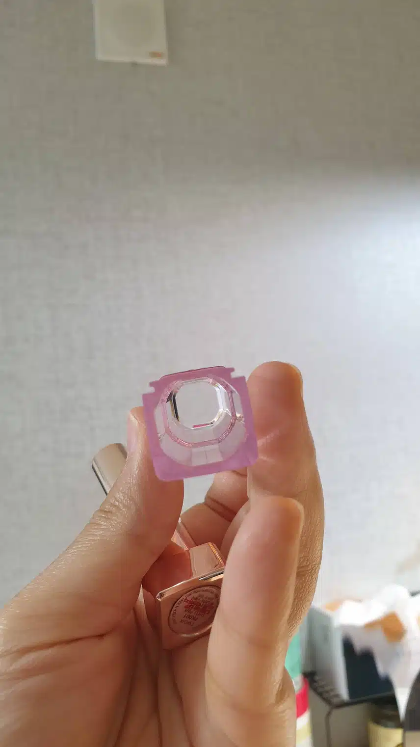 케이스가 분리되는 에스쁘아 립밤