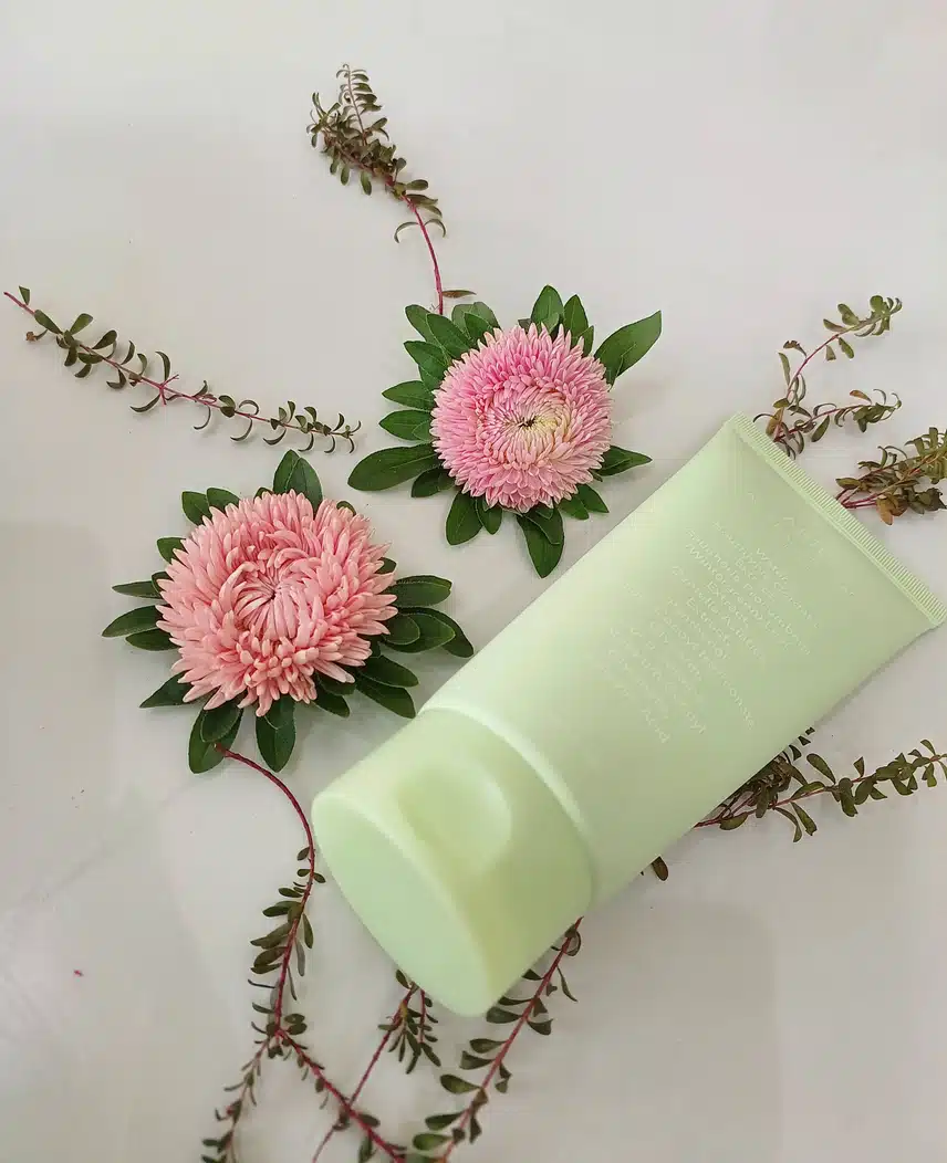 속당김없고 말끔하게 아비브 폼 클렌저~~^^