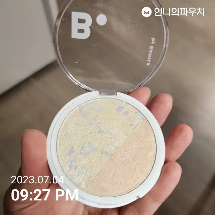 바닐라코 하이라이터예요