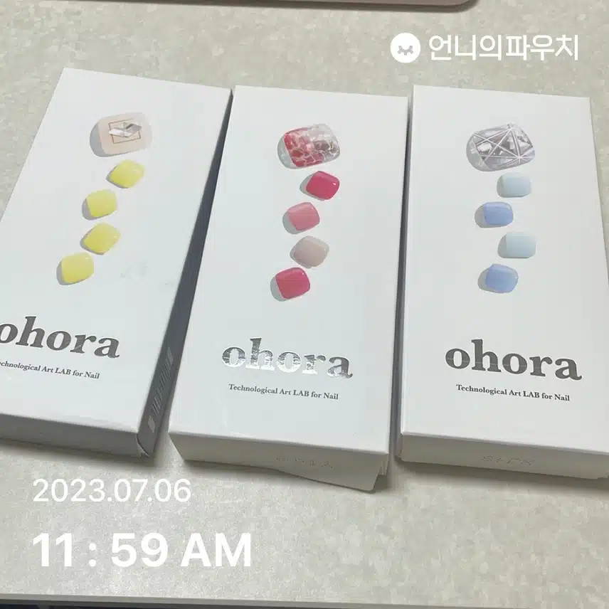 여름엔 네일과 페디는 빠질 수 없죠