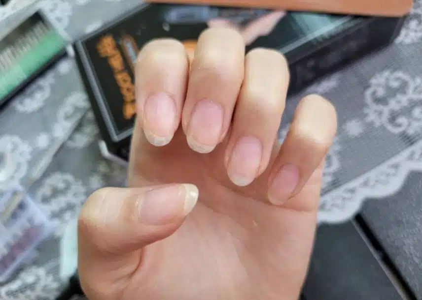 집에서 혼자 손쉽게 큐티클제거하고 영양제까지 관리하자