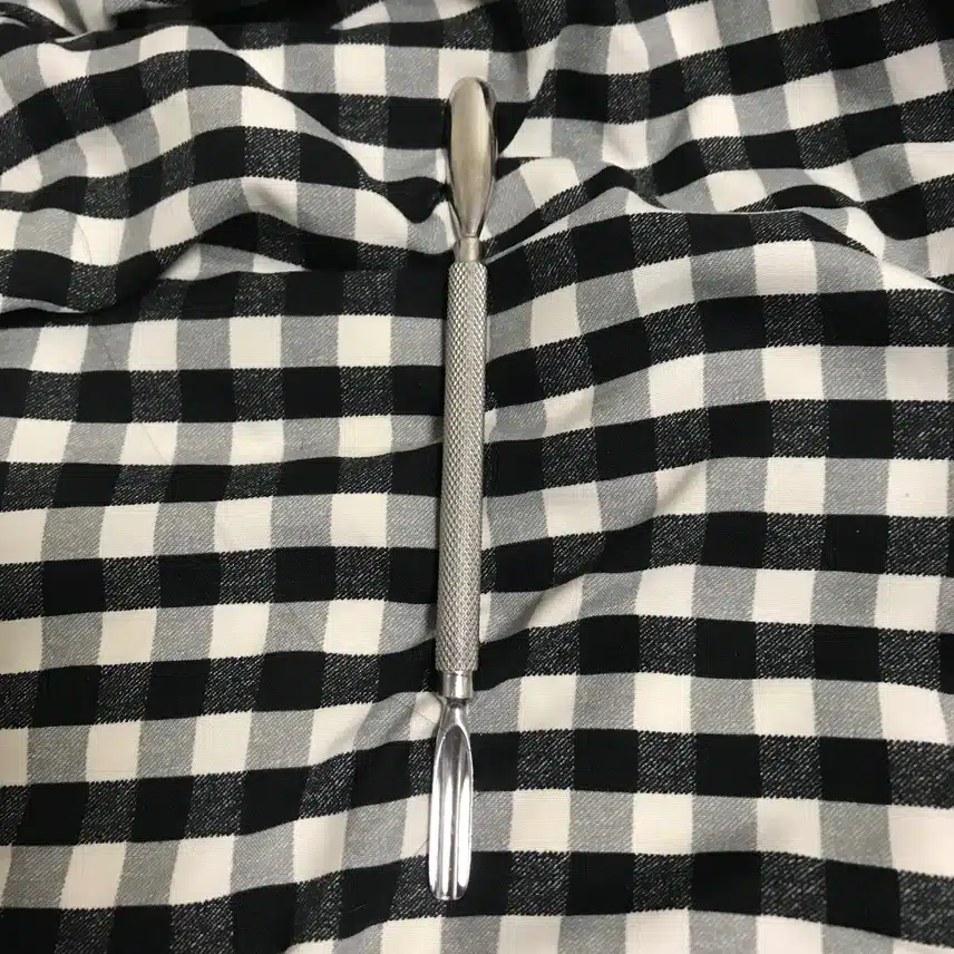 큐티클 푸셔