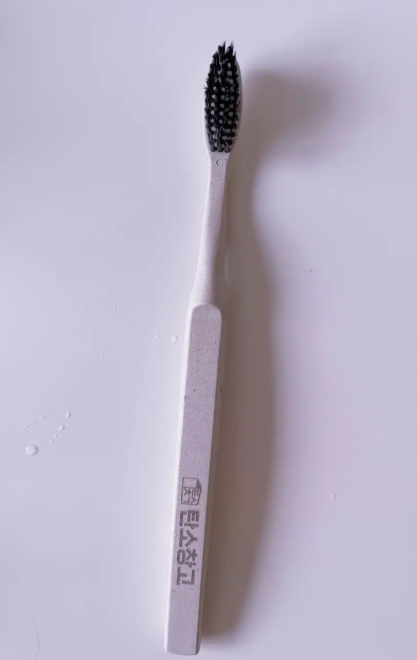 탄소창고 칫솔