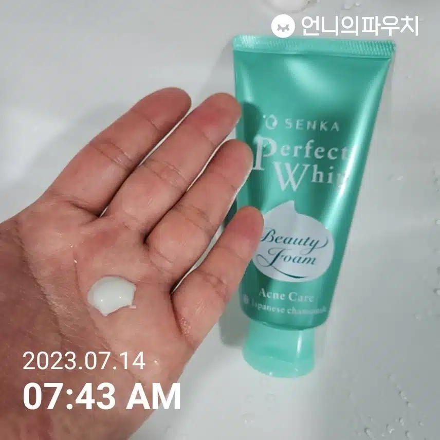 (내돈내산) 지성피부 아침에 사용하기 좋은 아크네 케어 센카 클린징폼