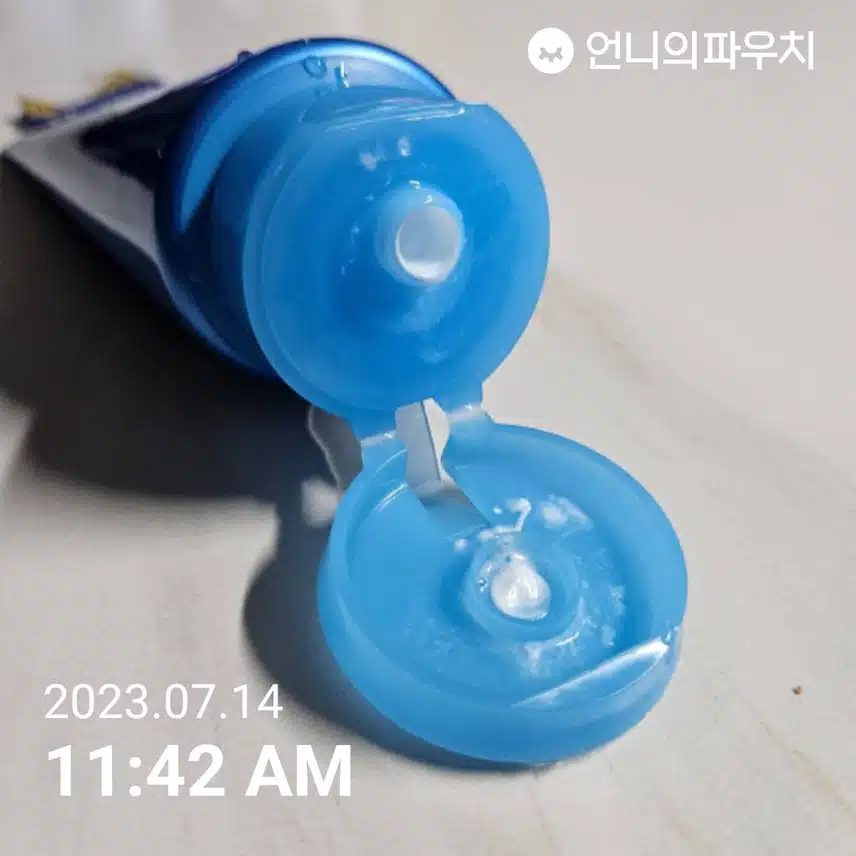 [내돈내산] 거품이 부드럽고 풍부하여 얼굴에 닿는 감촉이 좋아요.