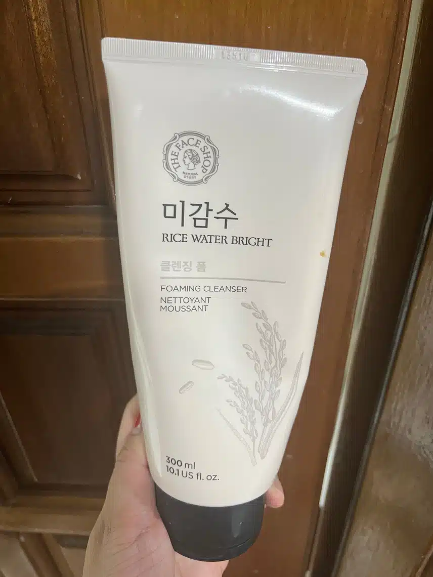 피부가 밝아지는 더페이스샵 미감수 클렌징폼