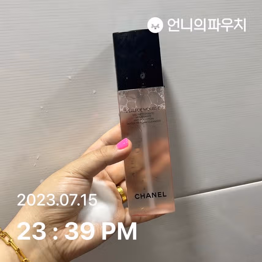 샤넬 로 드 무쓰 안티-폴루션 워터-투-폼 클렌저