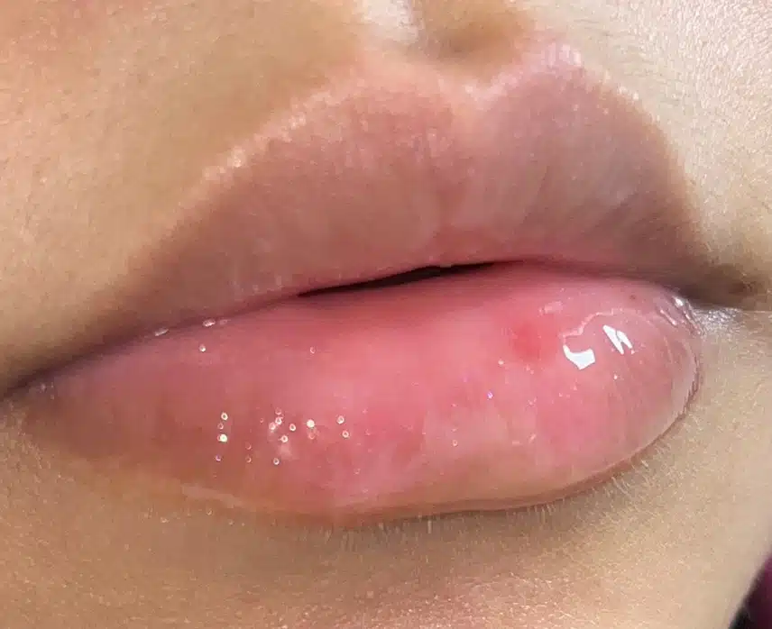 색조맛집 롬앤의 숨겨진 꿀템!💖 글래스팅 워터 글로스💦💄