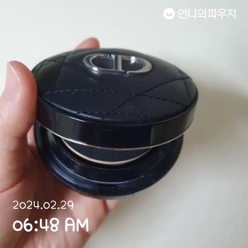 쿠션으로
