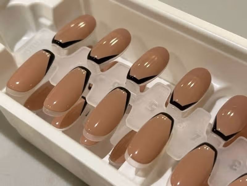 오호라 네일