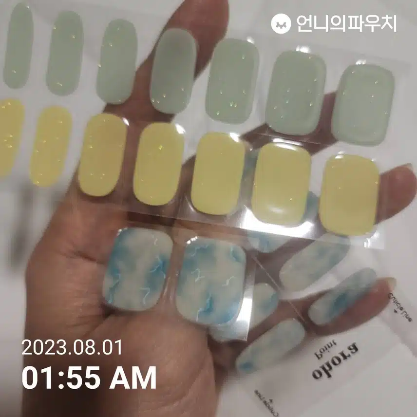 셀프로 기분전환 하기좋은 오호라네일.