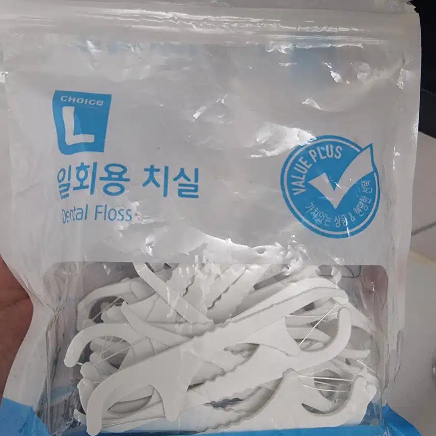 제가사용하는 치실입니다