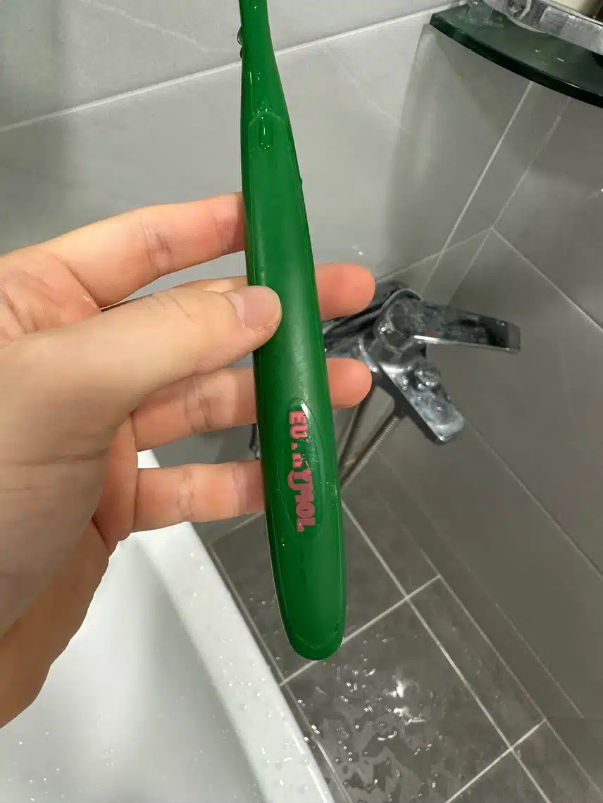 꾸준히 사용하는 유시몰 칫솔
