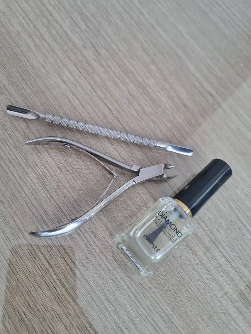 네일 관리 기본템들