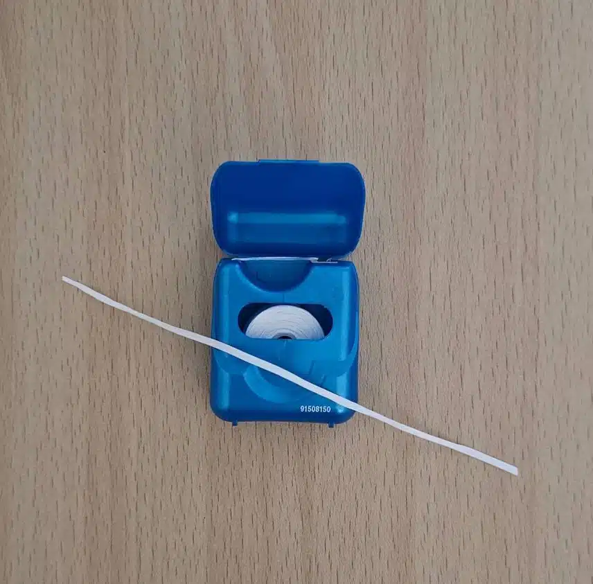 오랄비 글라이드 3D 화이트 치실