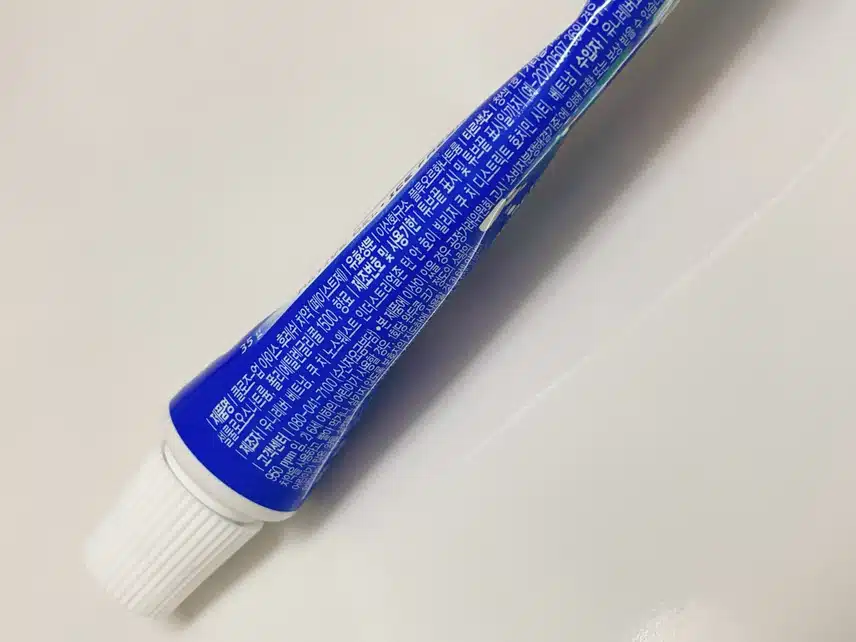 시원한 치약 찾으시면 추천드려요