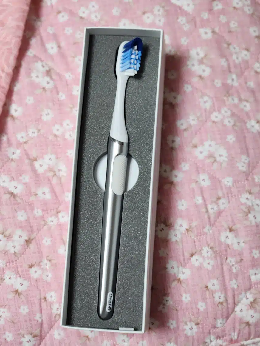 오랄비 클릭 전동칫솔