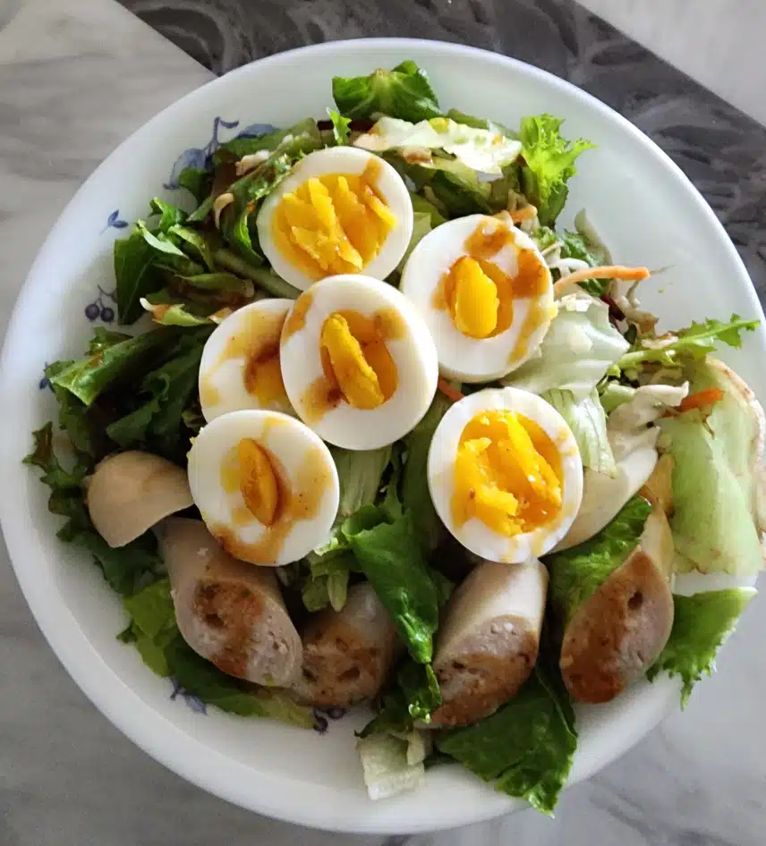 샐러드 먹었어요 🥗