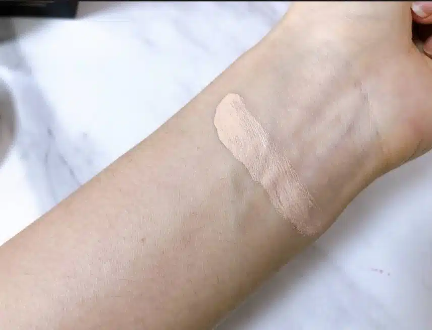 헤라 블랙쿠션 색상 17호 로제바닐라 및 쿠션을 소개합니다 