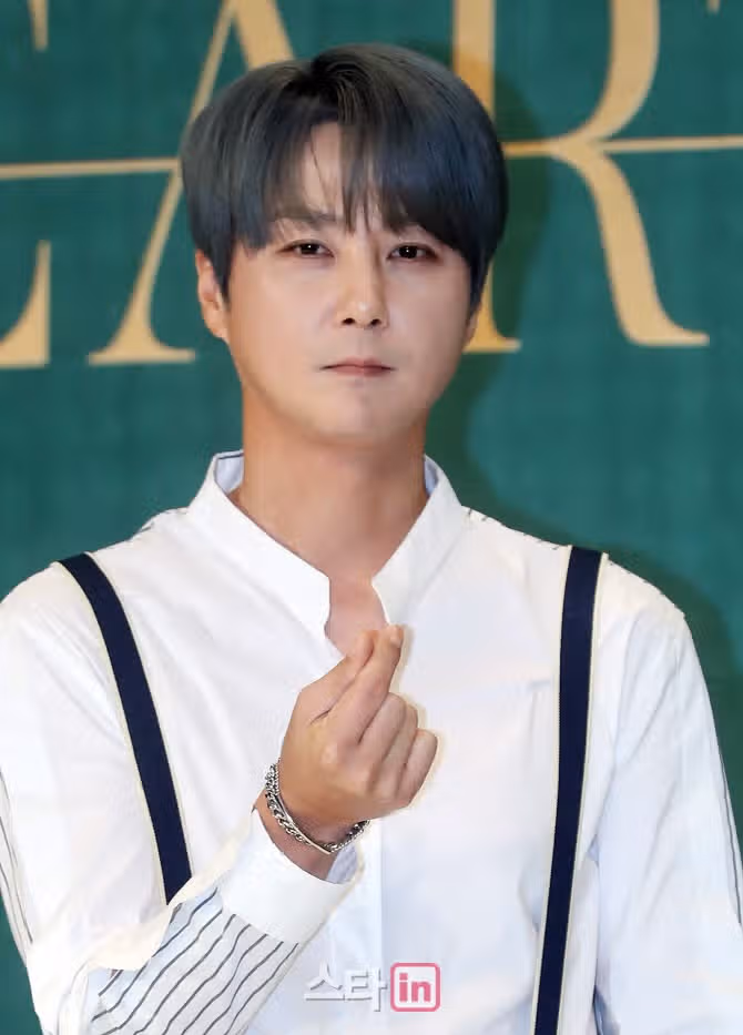 신화 신혜성 1심 징역 2년