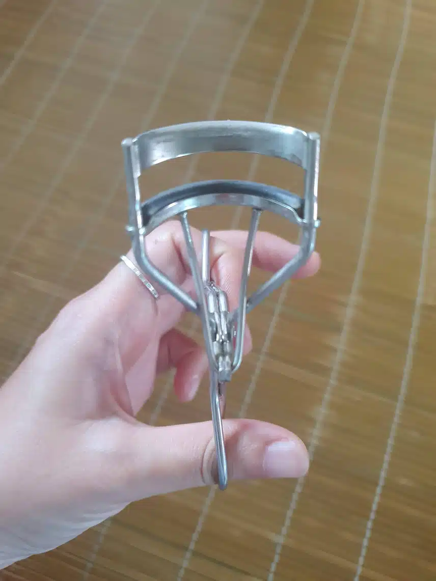 몇년째 잘사용중인 뷰러