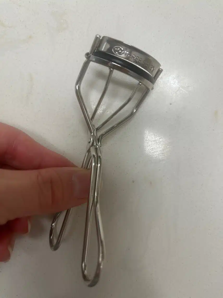 쓰리쎄븐 뷰러