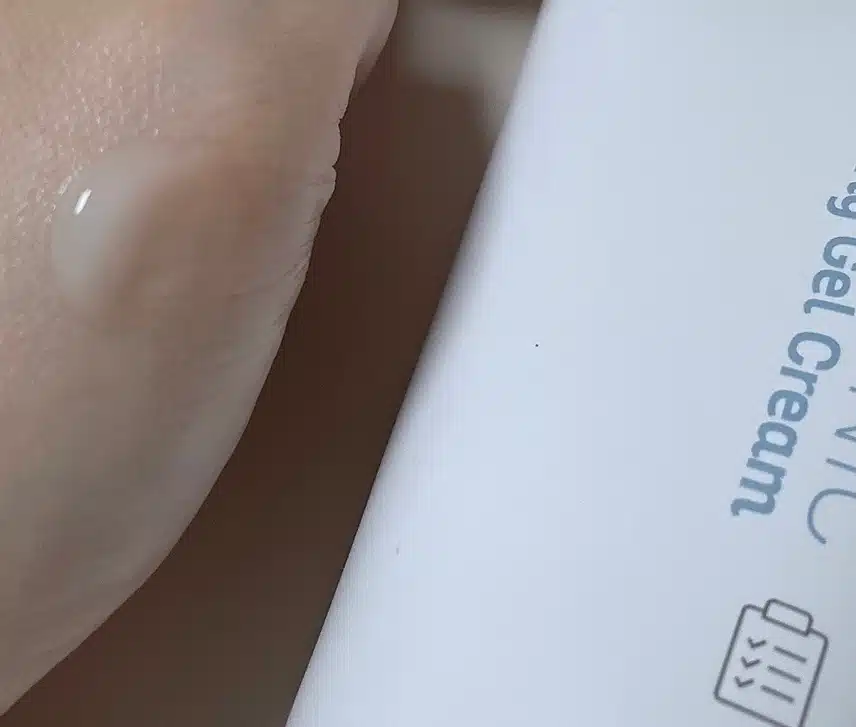 프레티 히알루로닉 수딩 젤 크림