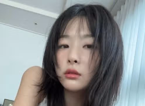 레드벨벳 슬기 립 뭘까요 넘 예뿌네요 