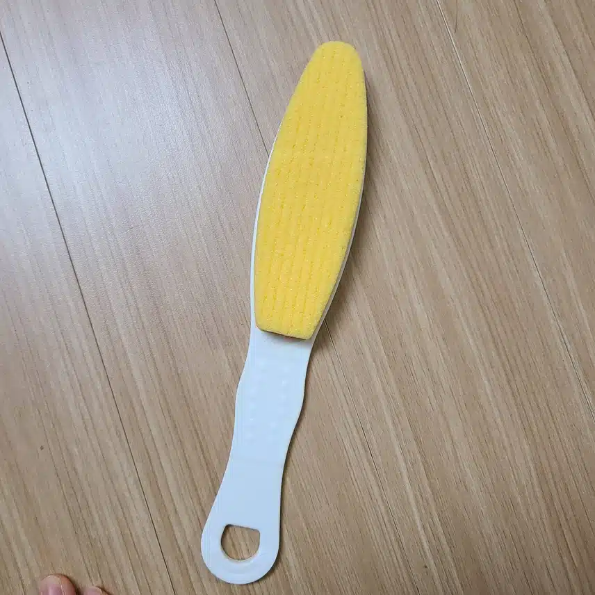 미용소품이라고 할 수 있을까요? 티타니아 콘커터(각질제거기)