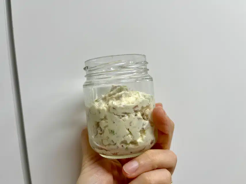 이 야밤에 왠 크림치즈…