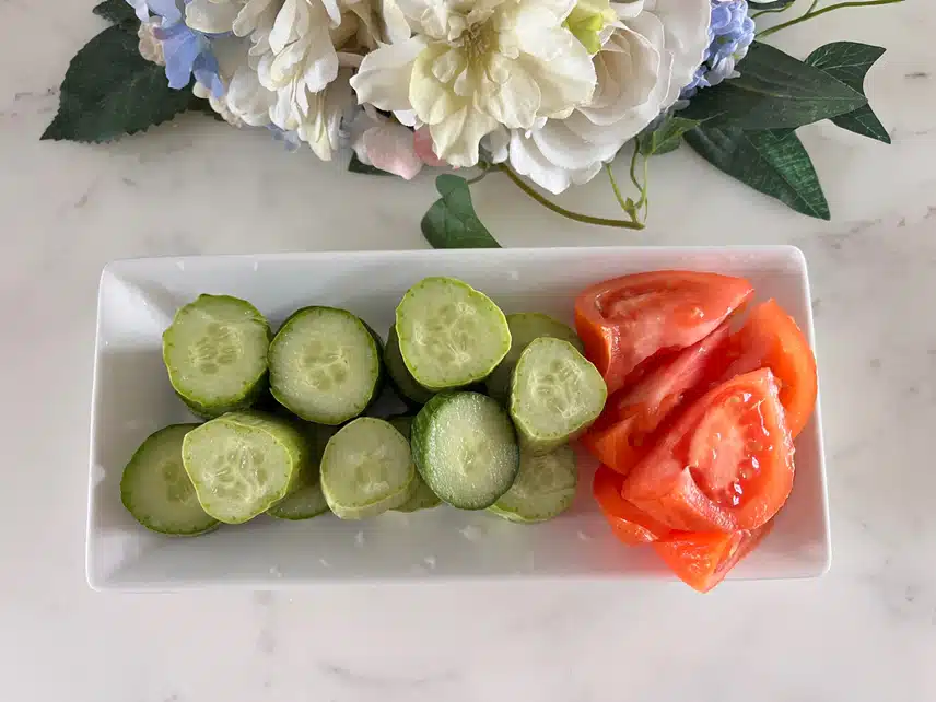 상큼한 🥒오이와 🍅토마토