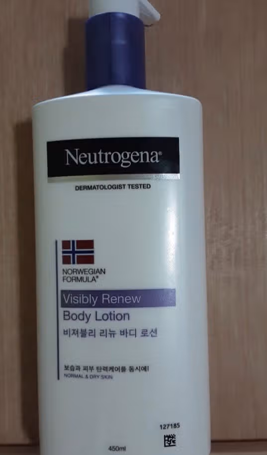 뉴트로지나 비져블리 리뉴 바디로션