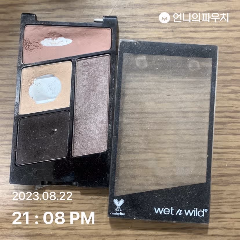 “웻앤와일드 컬러아이콘 아이섀도우 쿼드”팔레트
