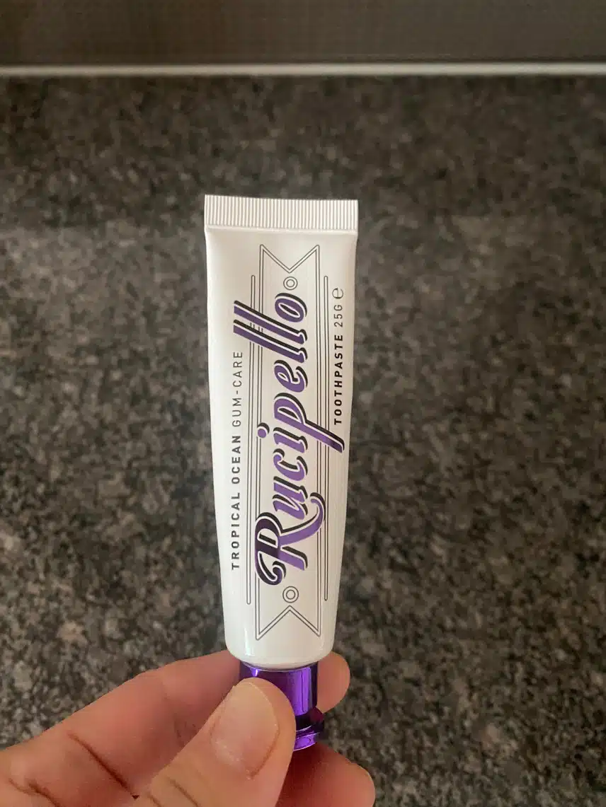 검케어치약 