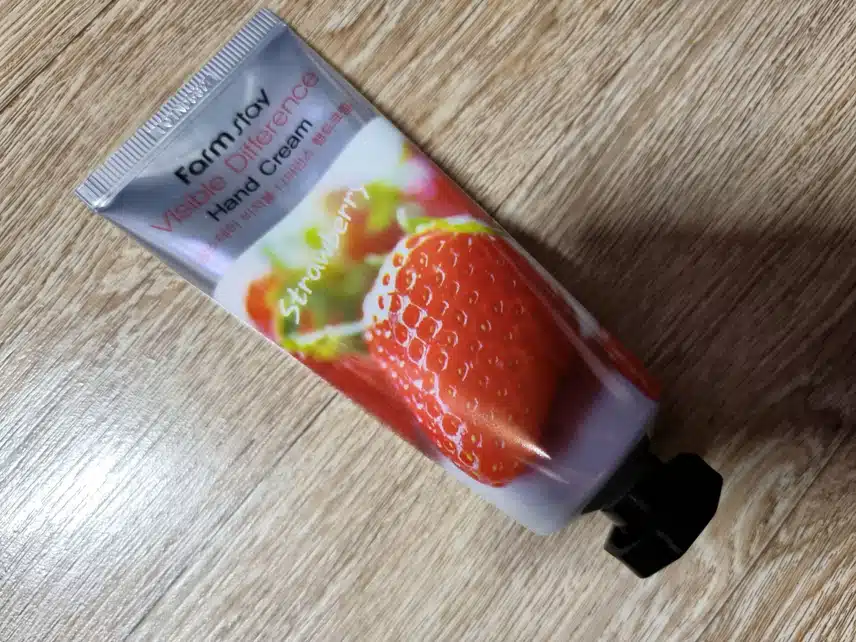 핸드크림 발라요~^^