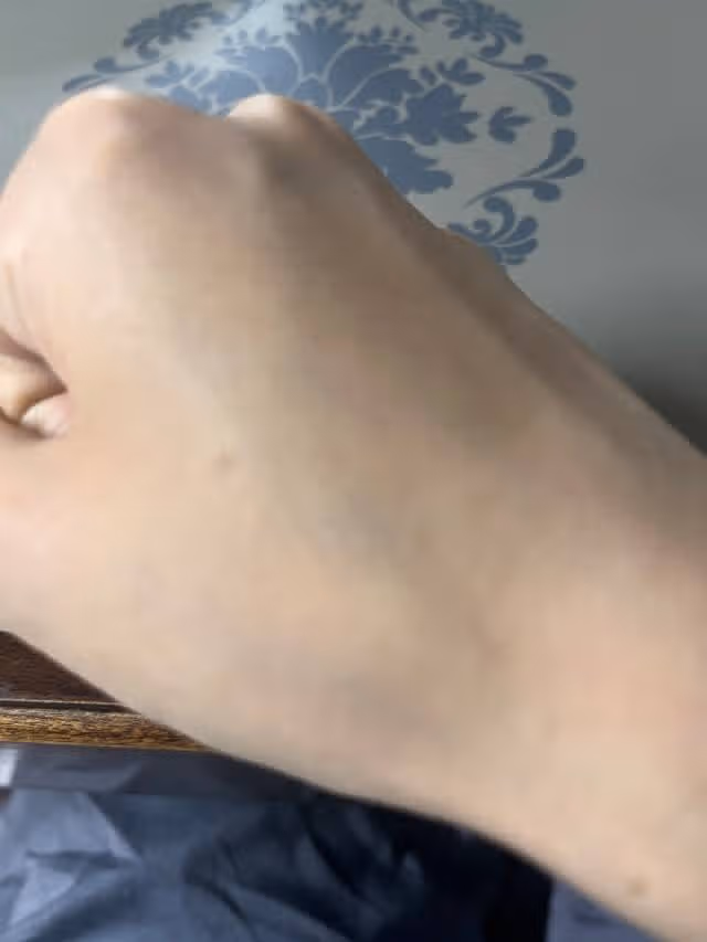 유세린 하이알루론 아이크림