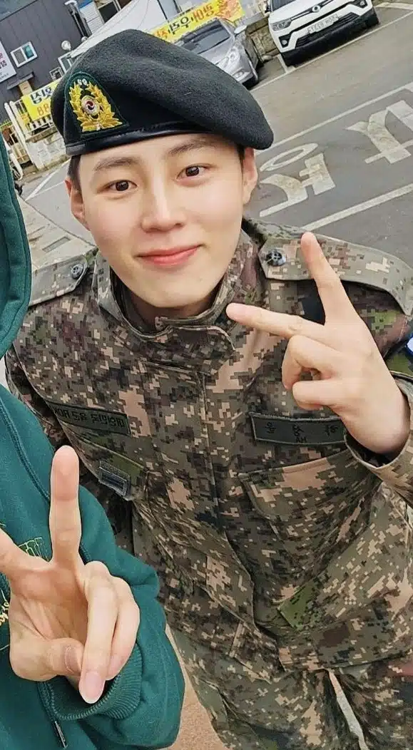 하성운 전역 D-1