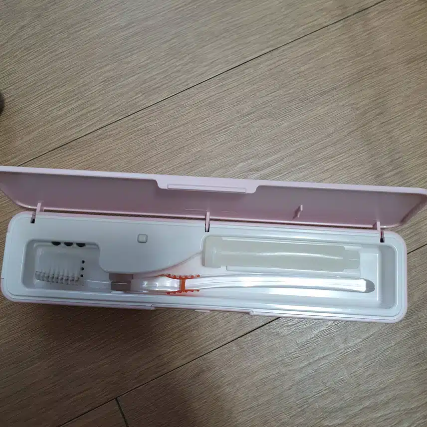 한샘 휴대용 칫솔 살균기 추천해요