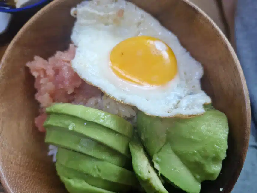 여유있는 아점
